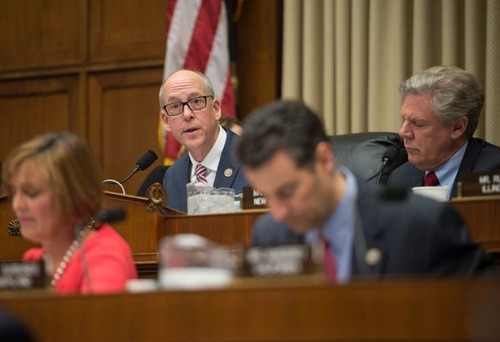 Два комитета Палаты представителей Конгресса США одобрили законопроект об отмене Obamacare - ảnh 1